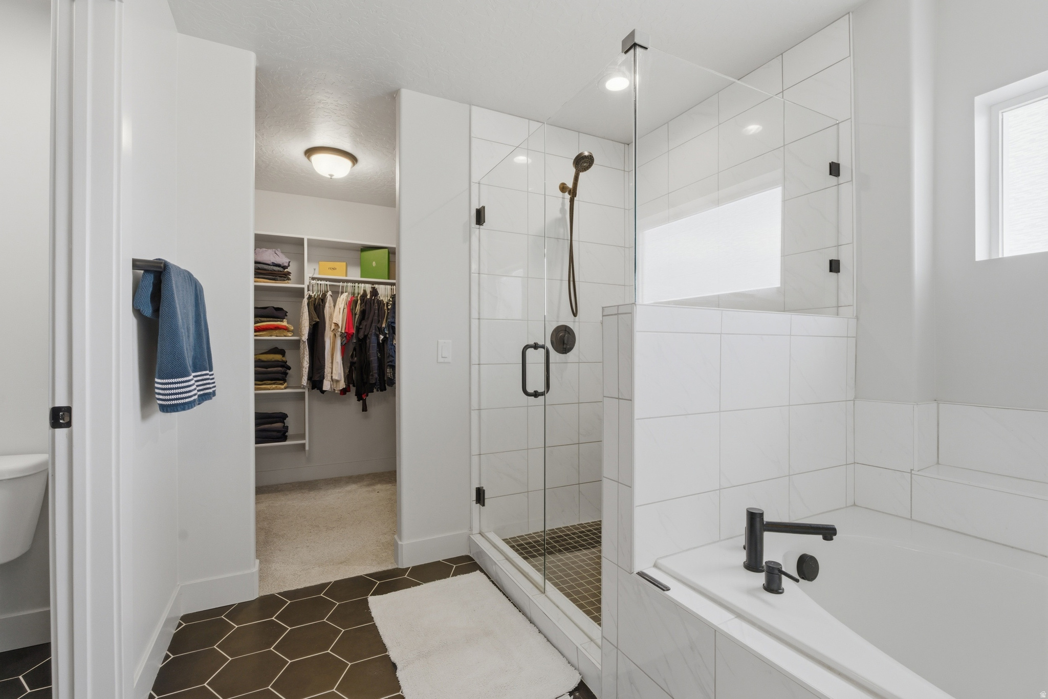 SUNCREST EDELWEISS - Residential