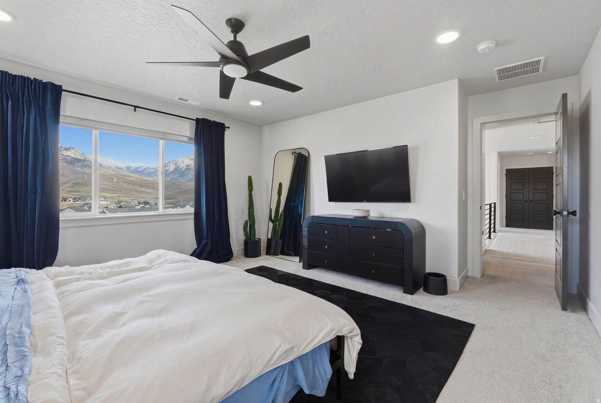 SUNCREST EDELWEISS - Residential