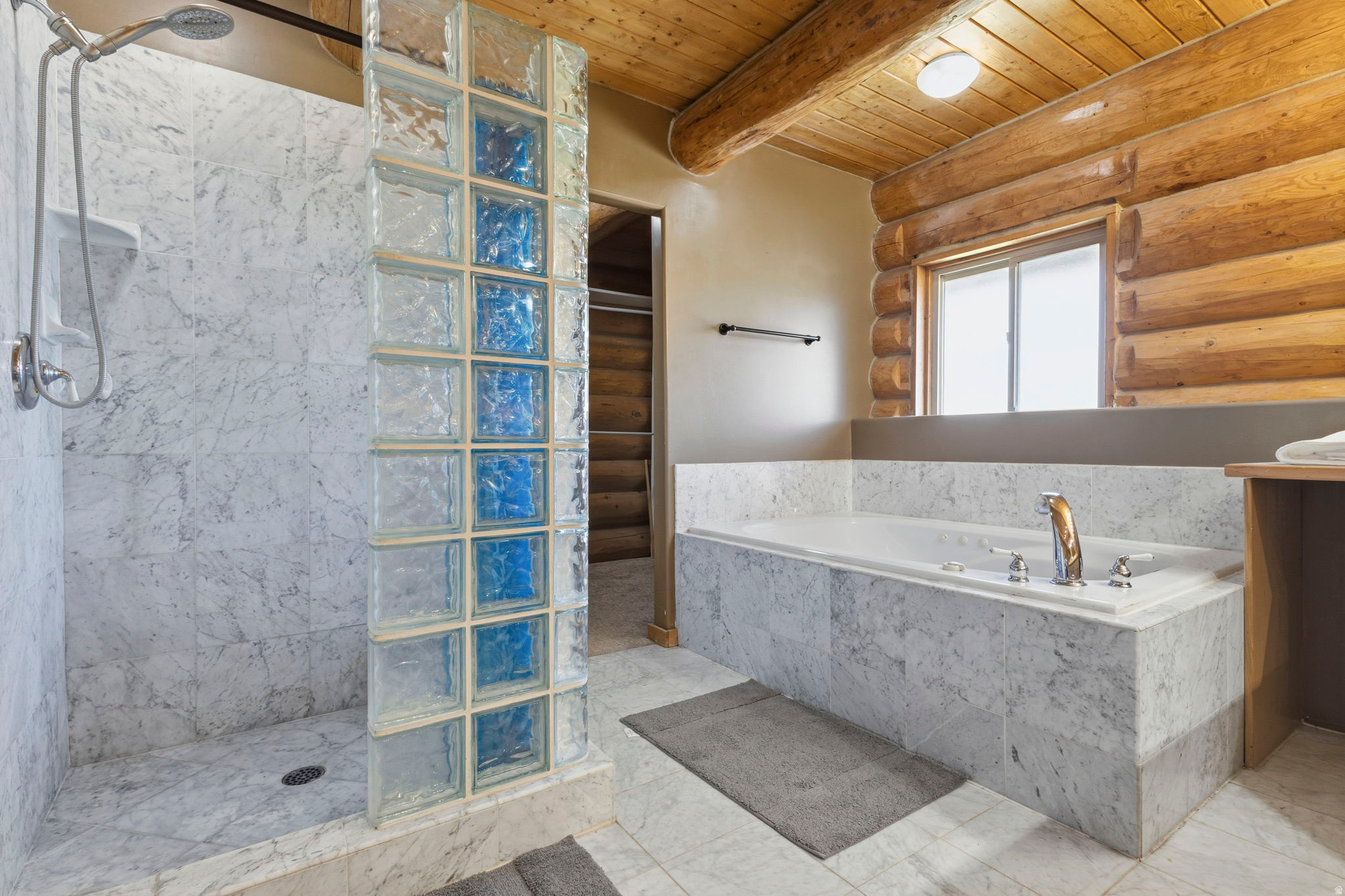 HI-COUNTRY ESTATES II - Residential