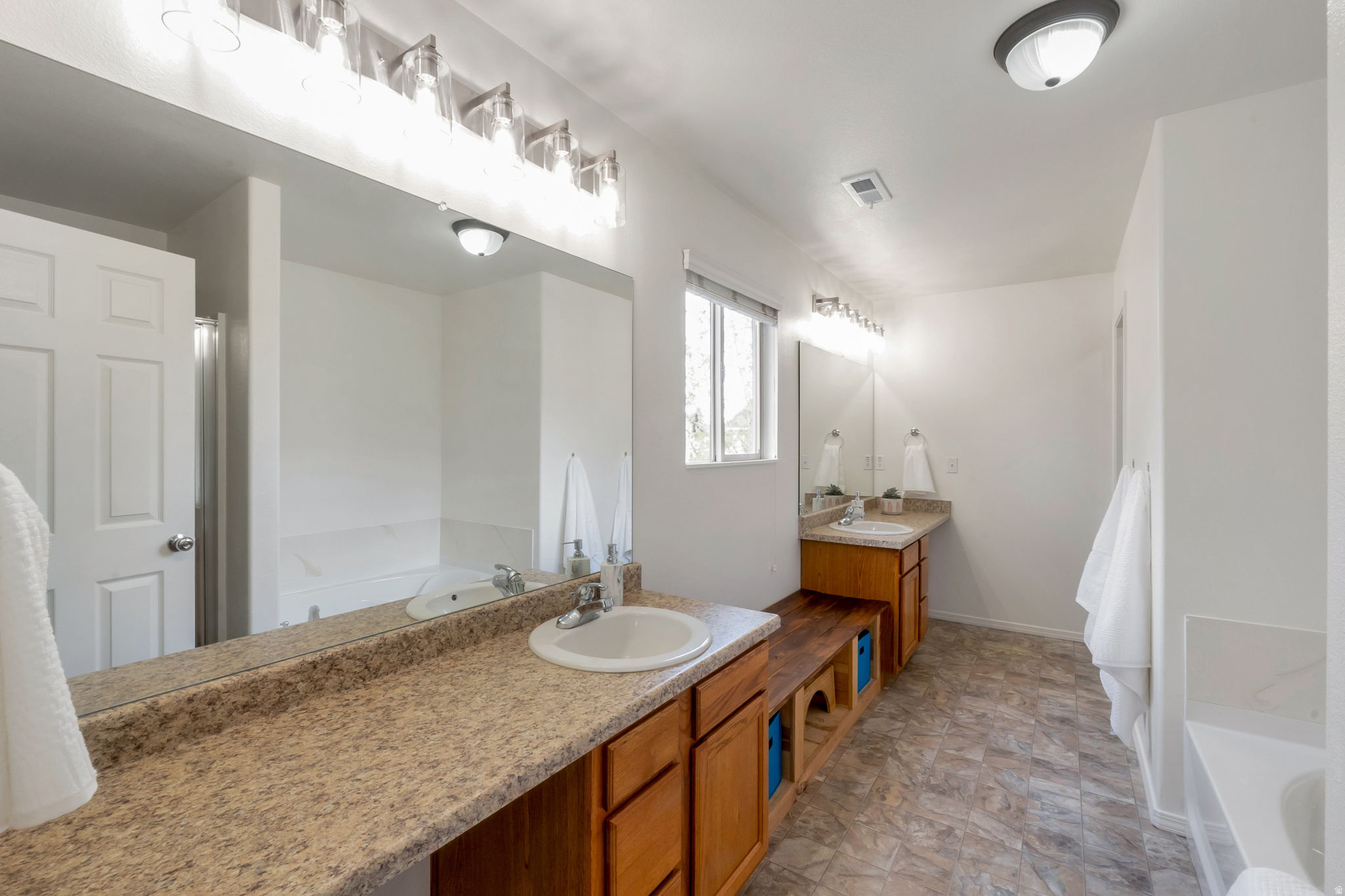 SPANISH FIELDS - Residential