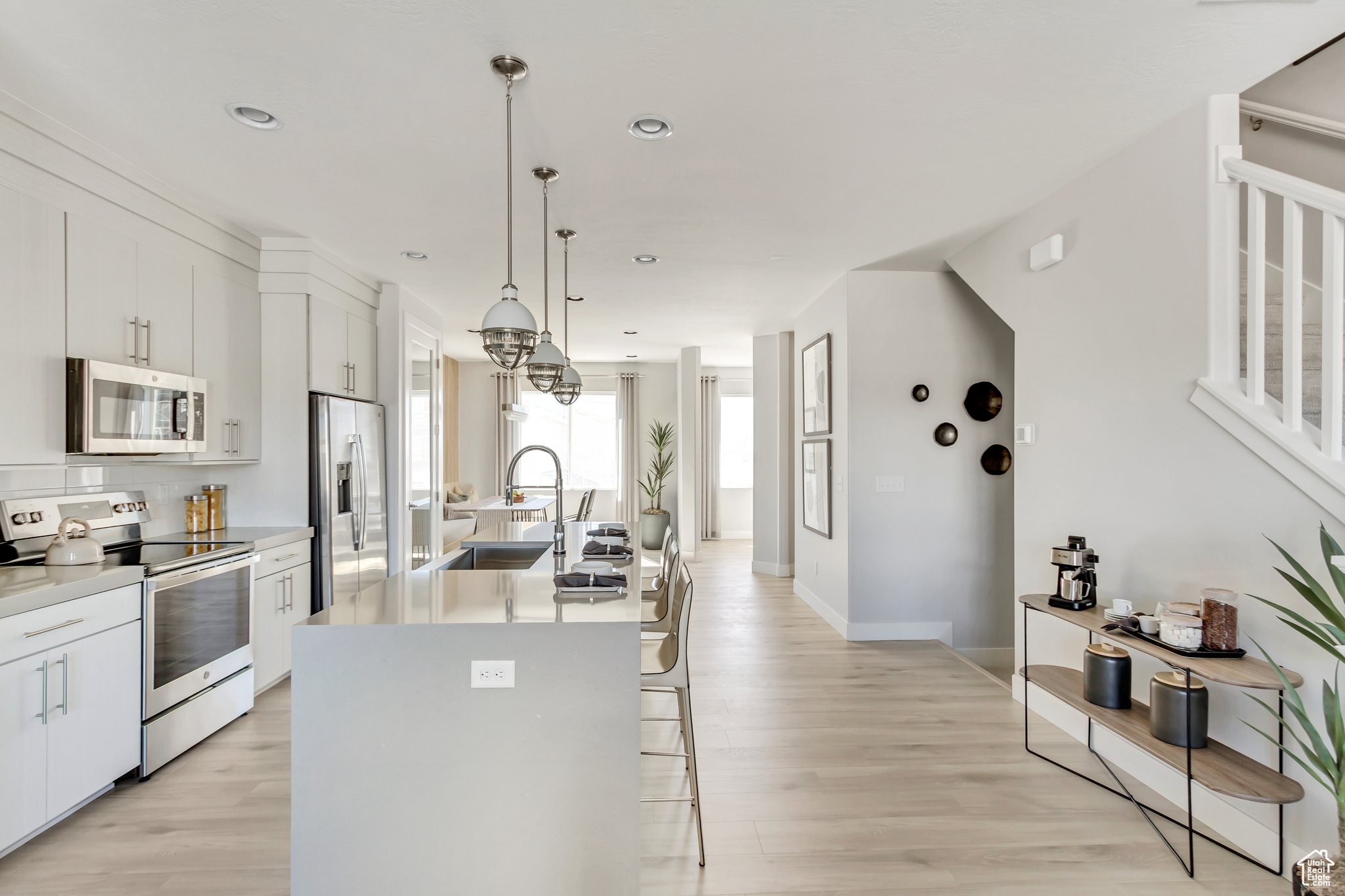 MEADOWBROOK - Residential