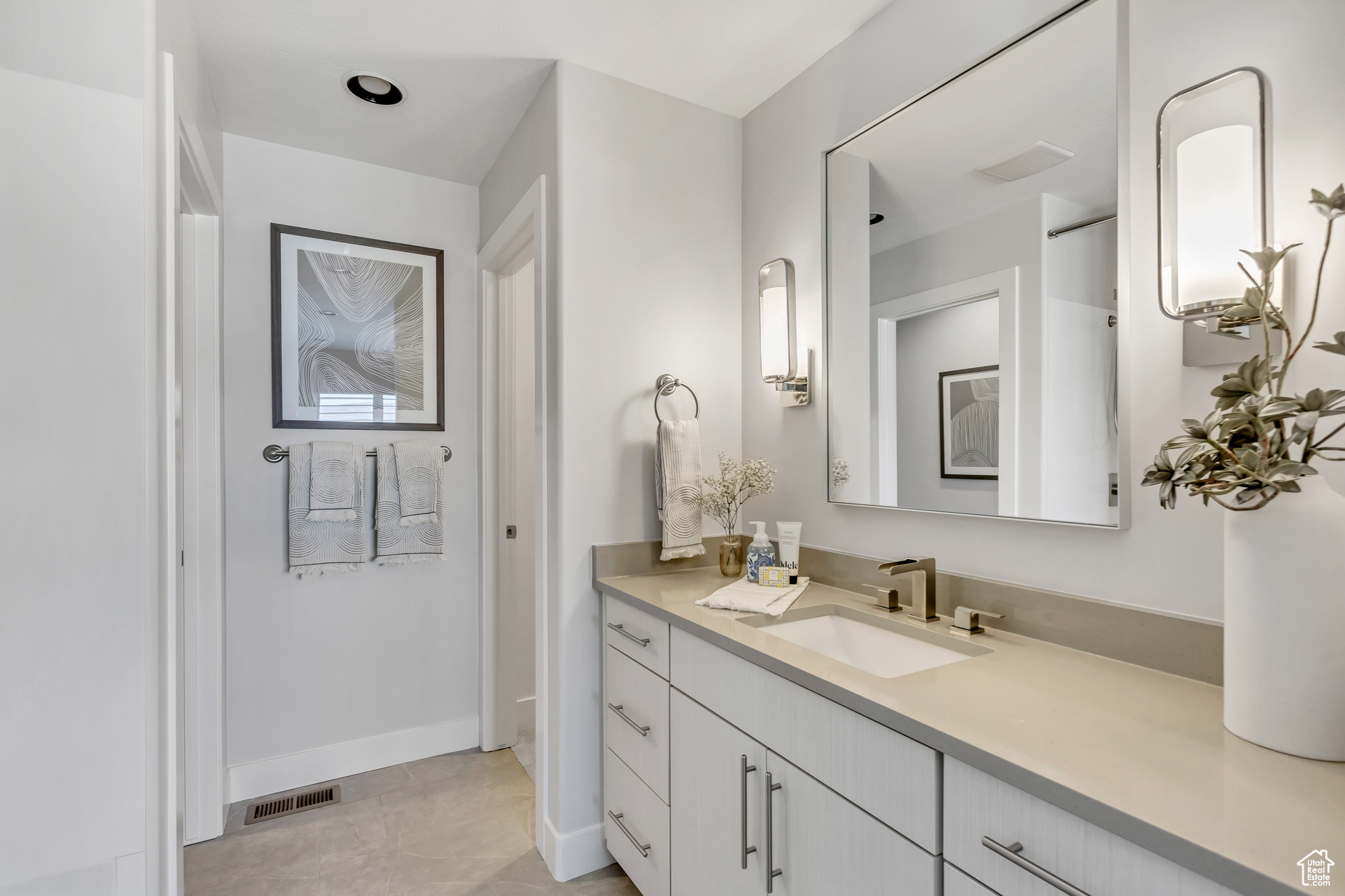 MEADOWBROOK - Residential