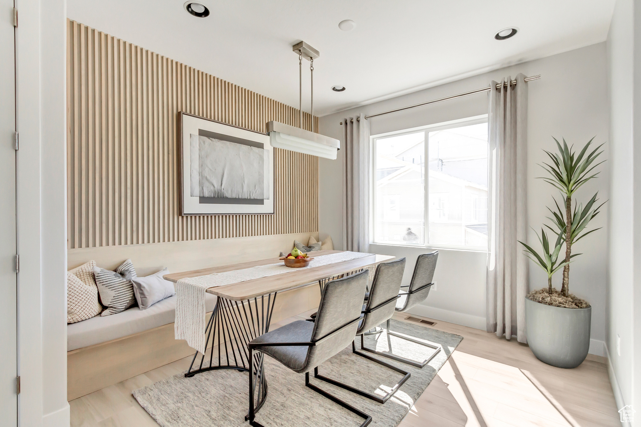 MEADOWBROOK - Residential