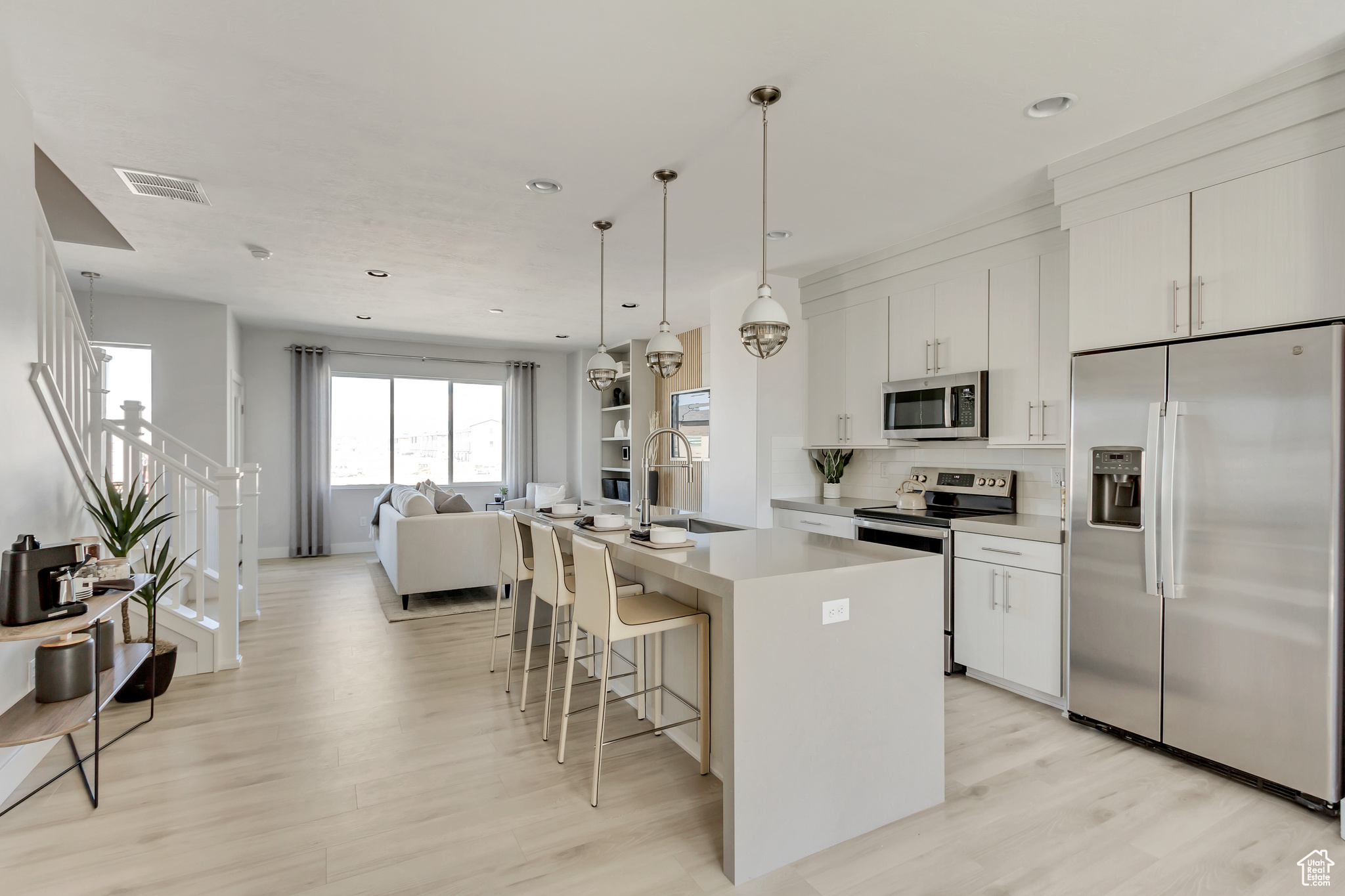 MEADOWBROOK - Residential