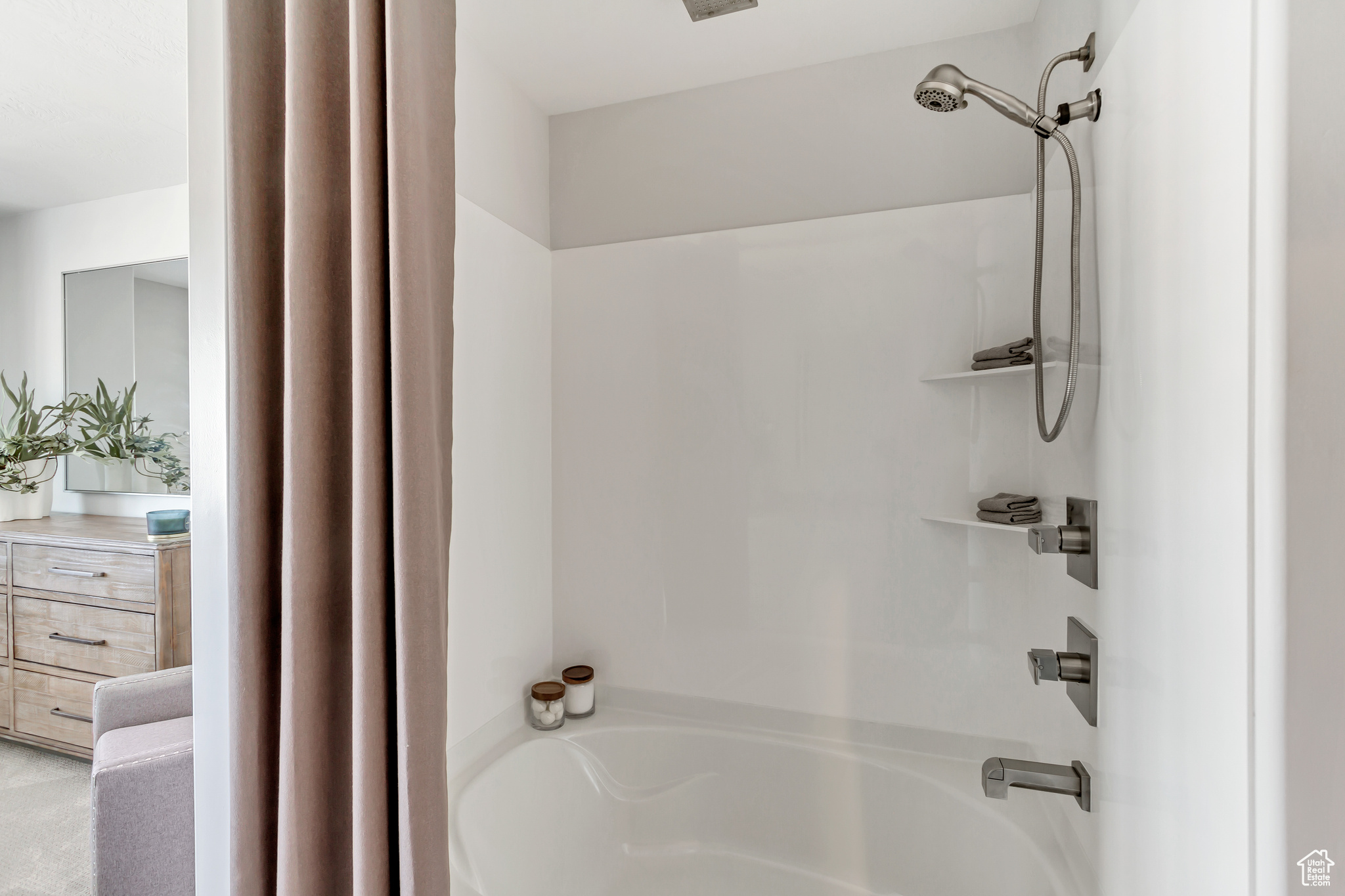 MEADOWBROOK - Residential