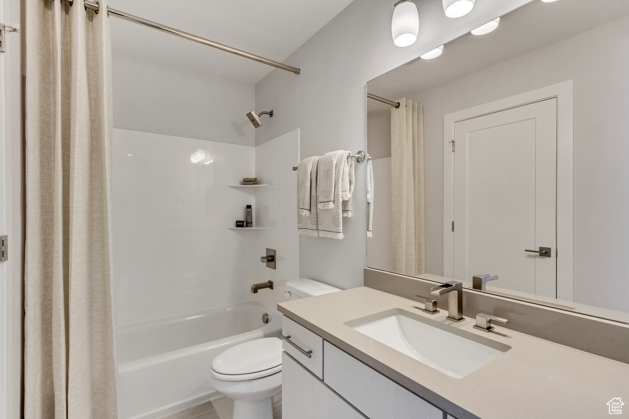 MEADOWBROOK - Residential