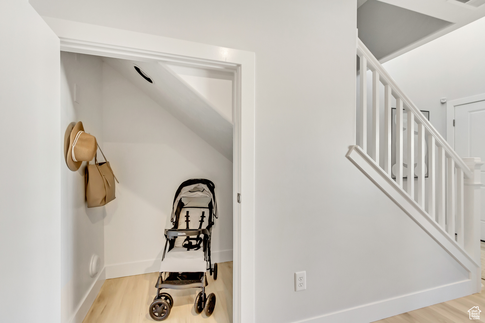 MEADOWBROOK - Residential