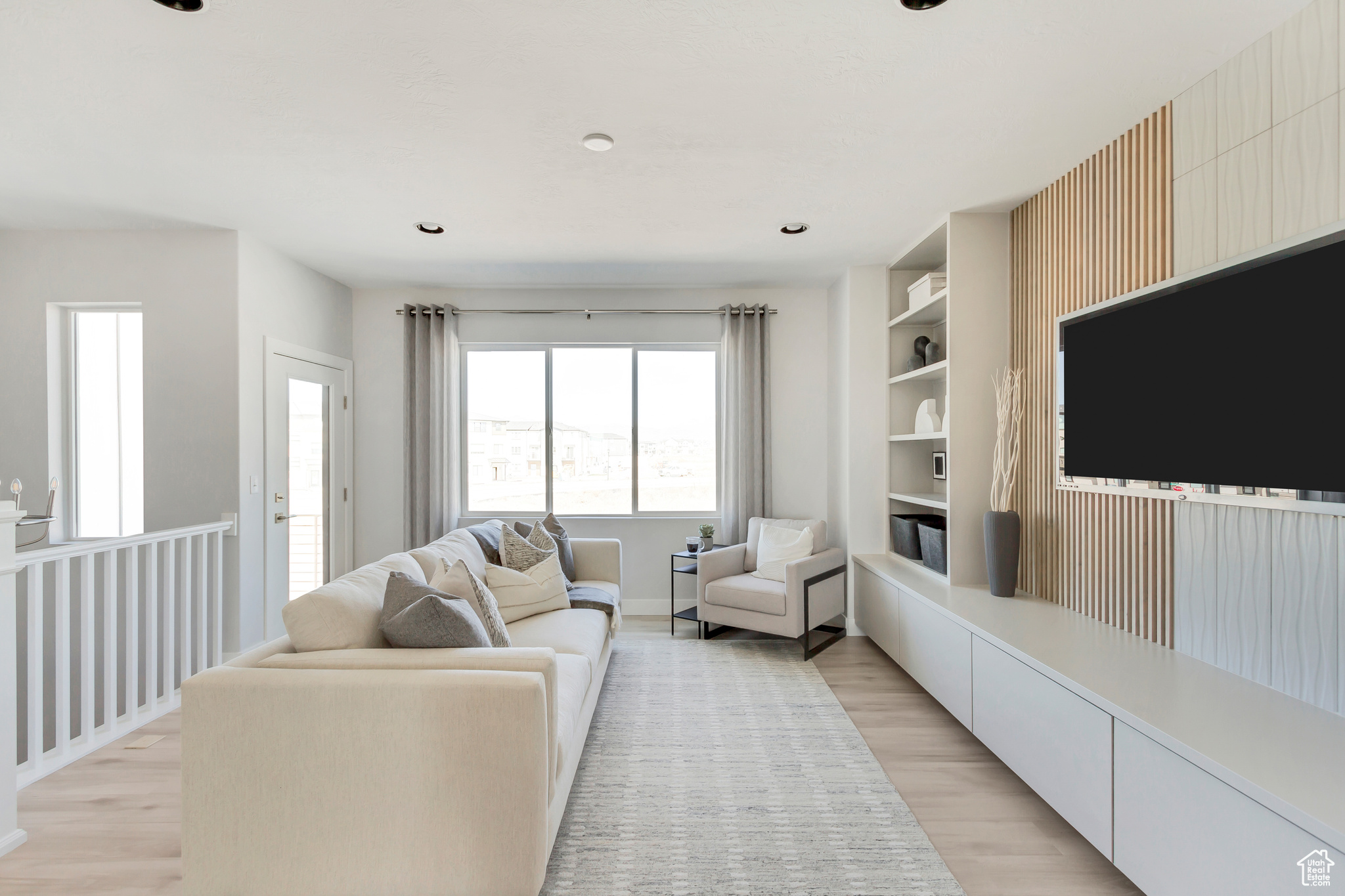 MEADOWBROOK - Residential