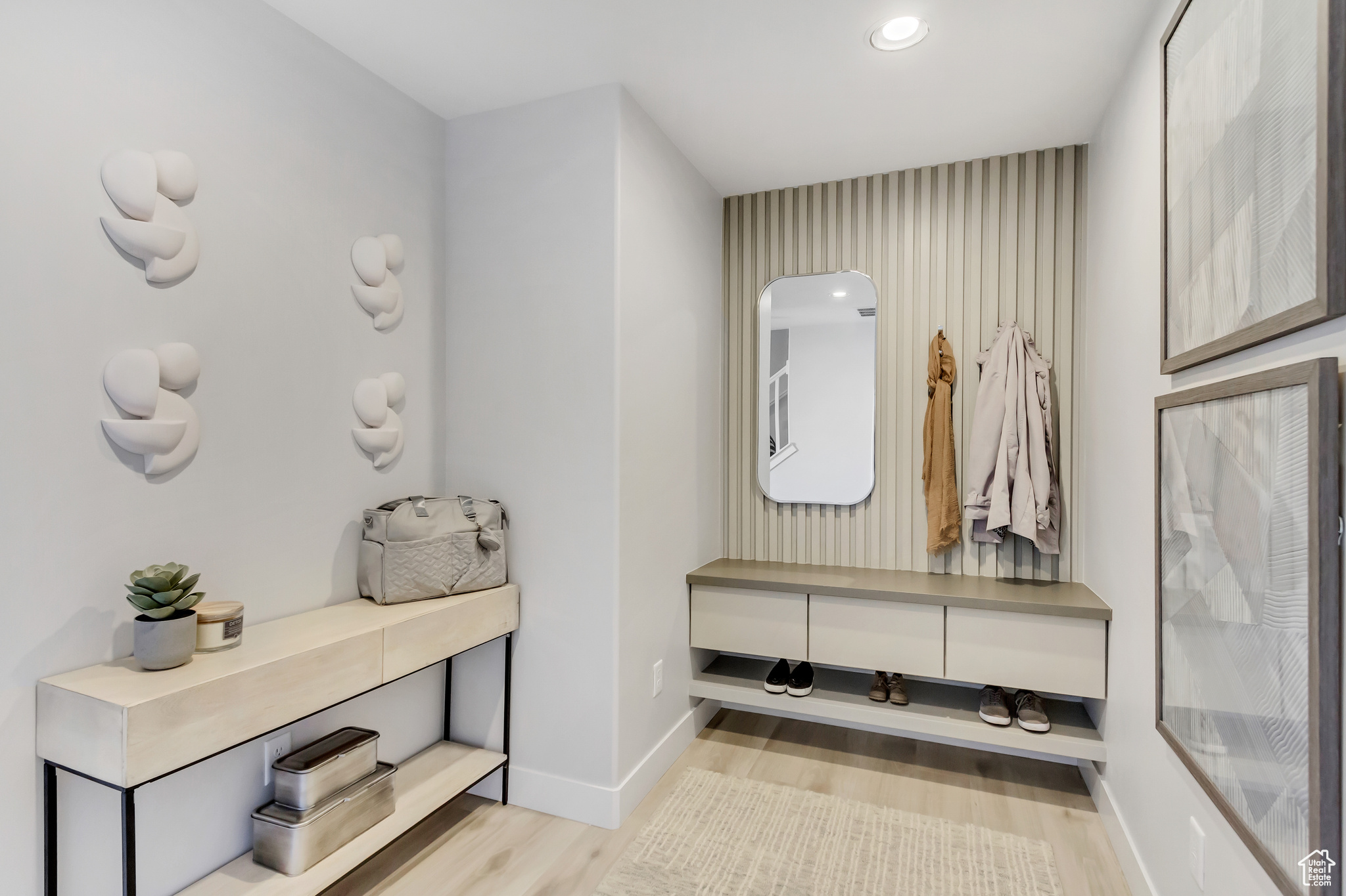 MEADOWBROOK - Residential