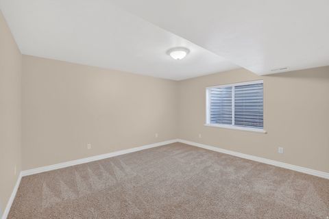 Tiny photo for 687 E 3420 N, Lehi, UT 84043 (MLS # 2125830)