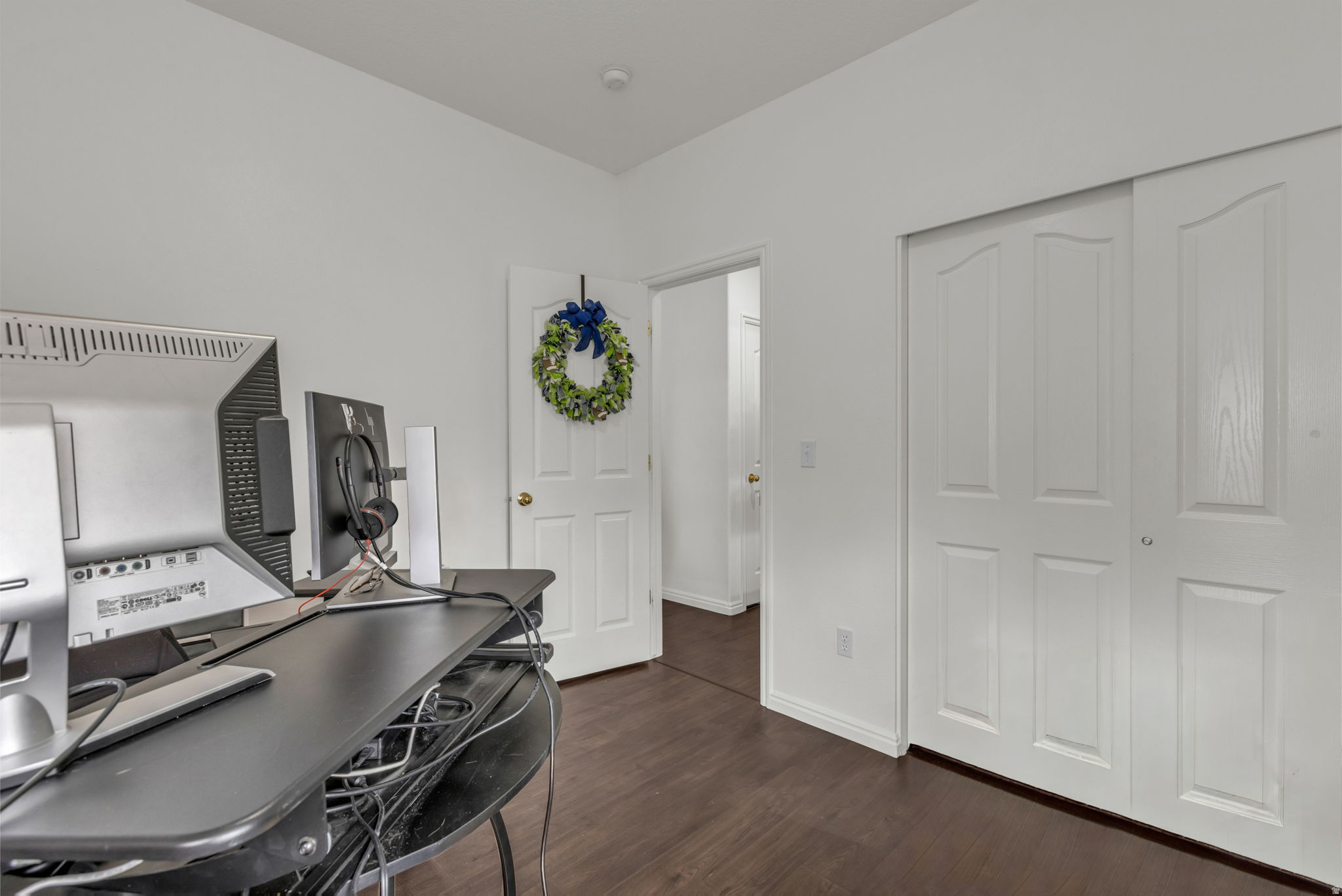 TOWNS AT HUNTER VILLAGE - Residential