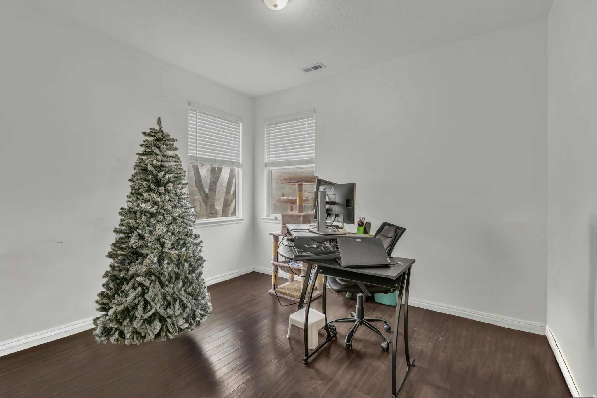 TOWNS AT HUNTER VILLAGE - Residential