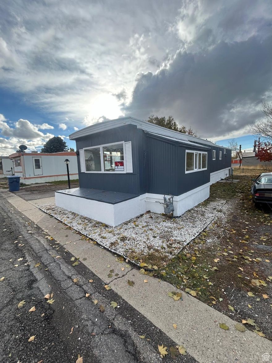 New Price! This mobile home is ready to make your own! It's been completely renovated from the ground up. It has new appliances and light fixtures. Home is vacant and ready for you and your family to enjoy this house and make it your own. Come check it out at 680 W 500 S, West Bountiful, UT 84087. It is in a great location right off the I15 and with shopping centers nearby and the neighborhood is nice and quiet.