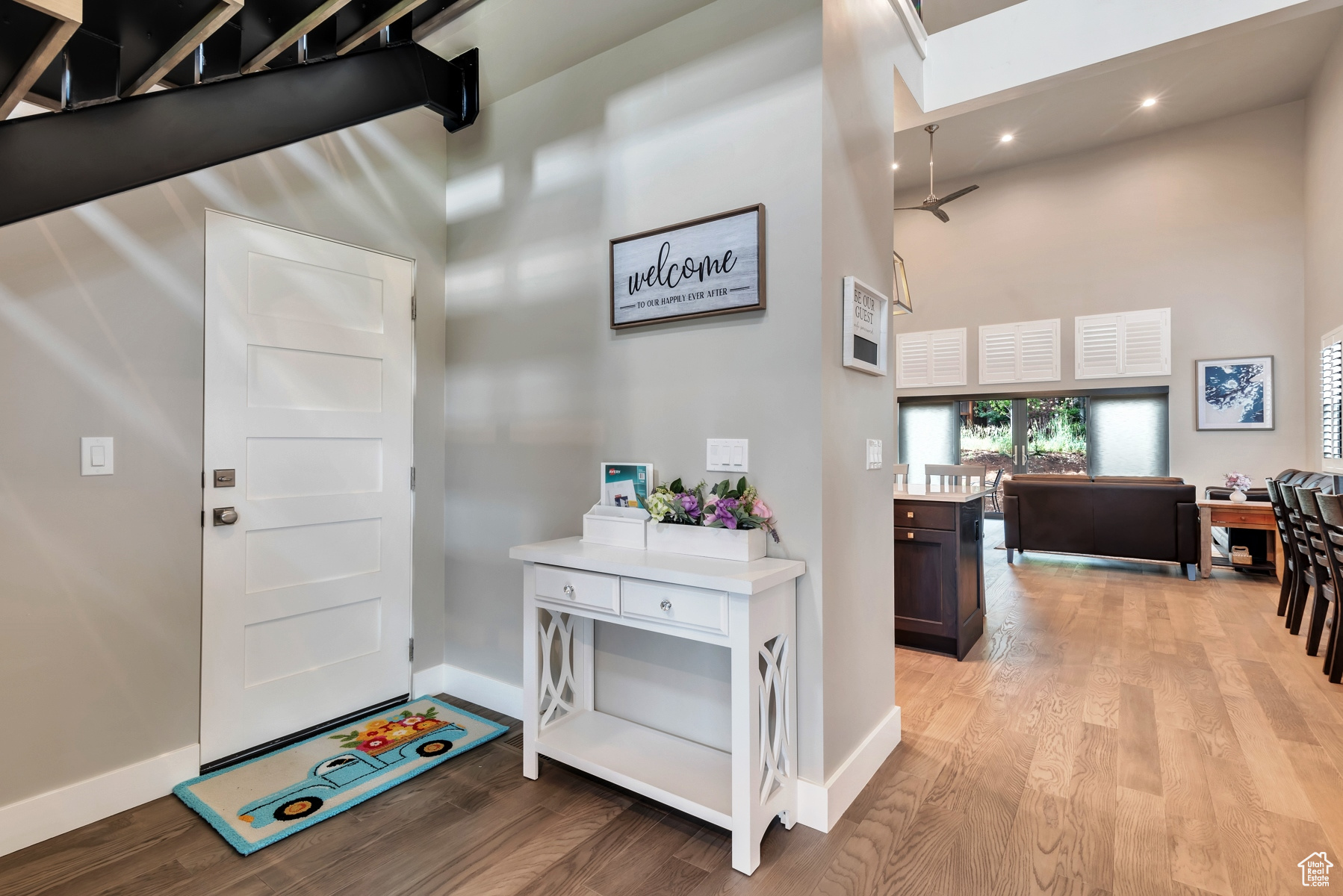 MAYFLOWER LAKESIDE - Residential