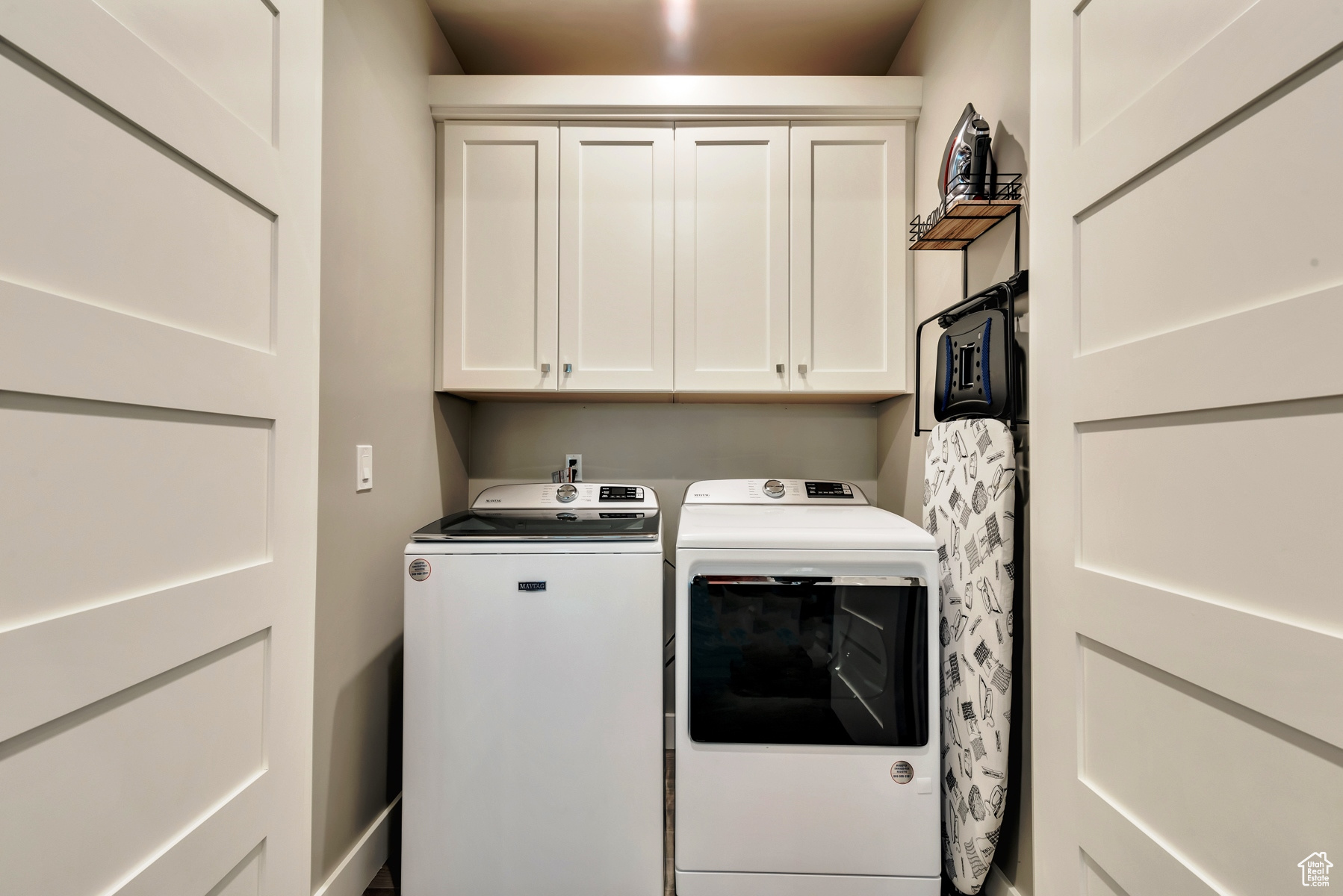 MAYFLOWER LAKESIDE - Residential