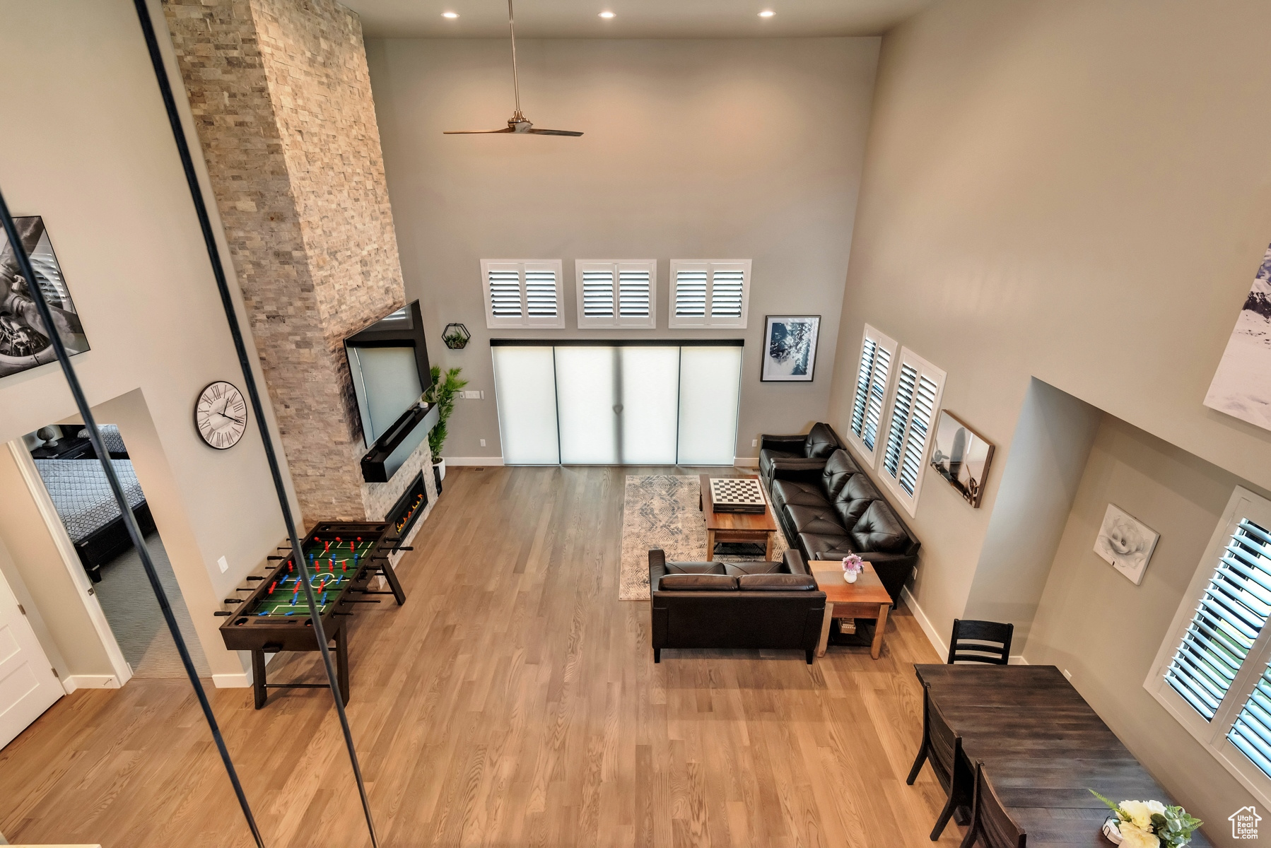 MAYFLOWER LAKESIDE - Residential