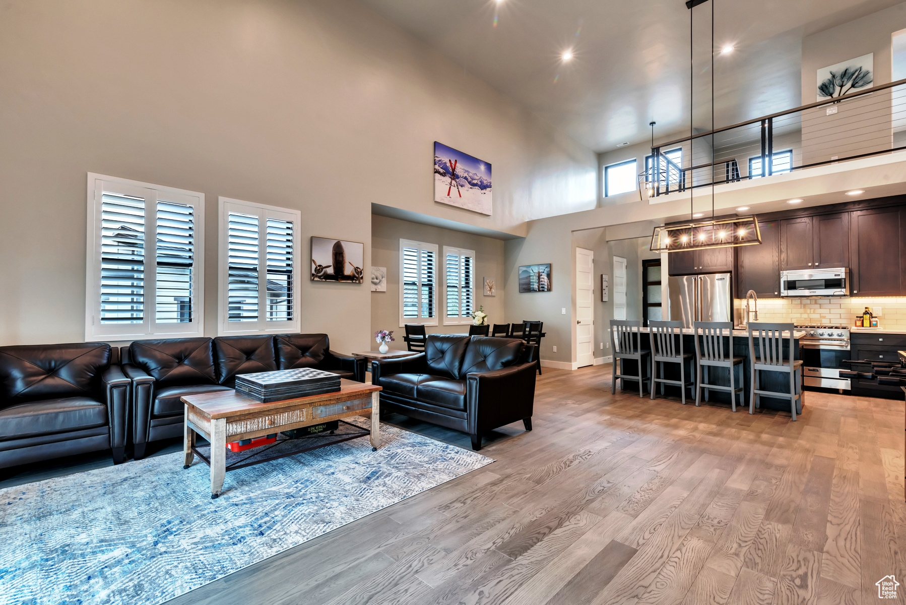 MAYFLOWER LAKESIDE - Residential