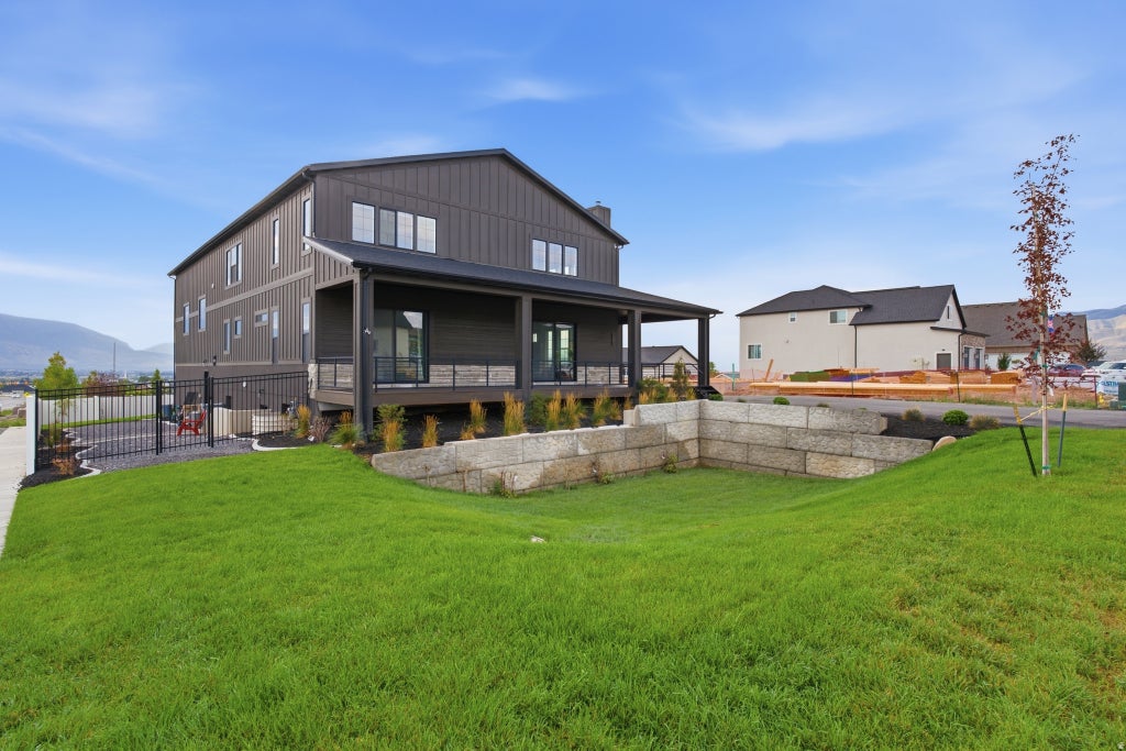 Photo of 408 N BARLOW CT, Saratoga Springs, UT 84045 (MLS # 2179088)