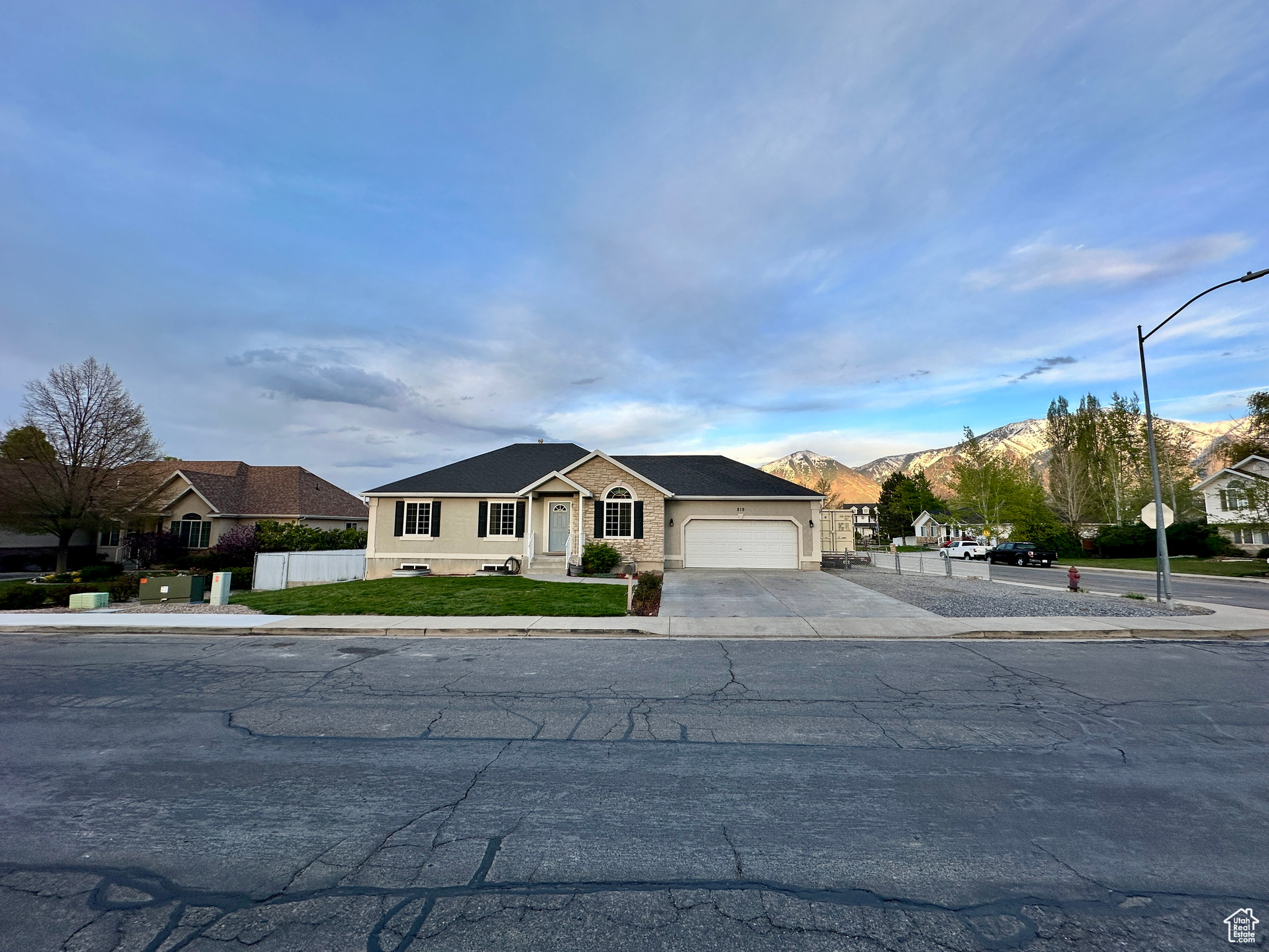 219 S 1100, Payson, Utah image 2