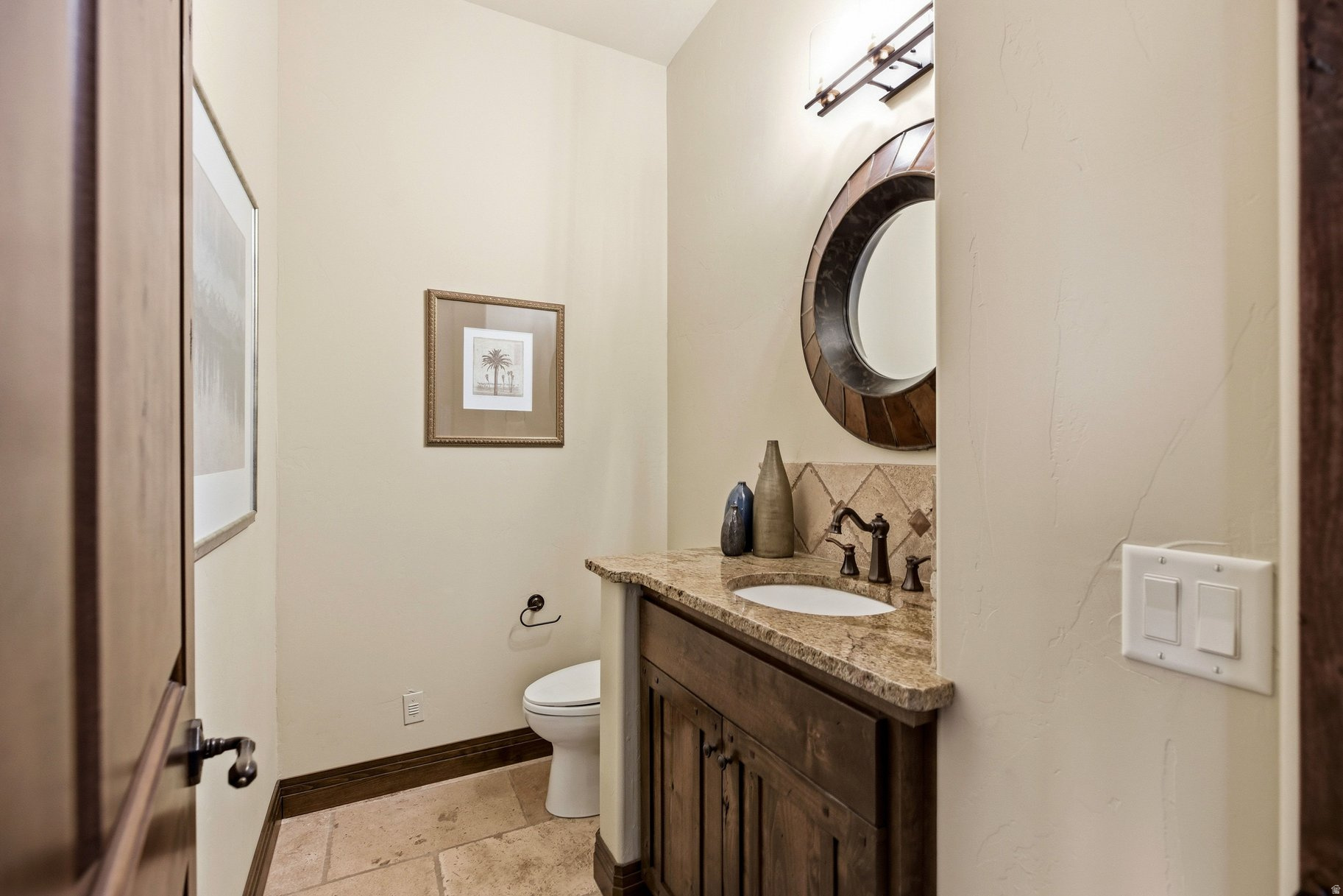 CLIFFS OF SNOW CANYO - Residential