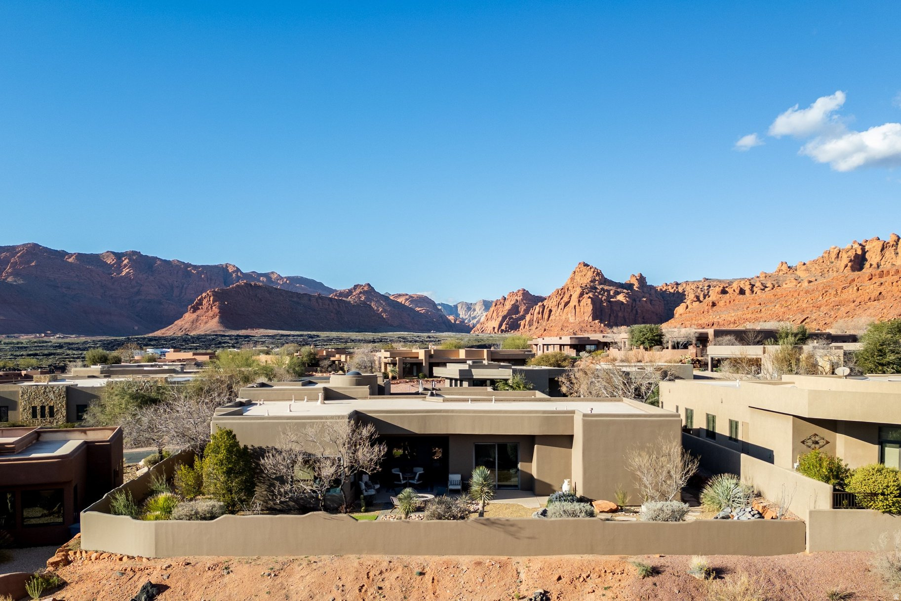 CLIFFS OF SNOW CANYO - Residential
