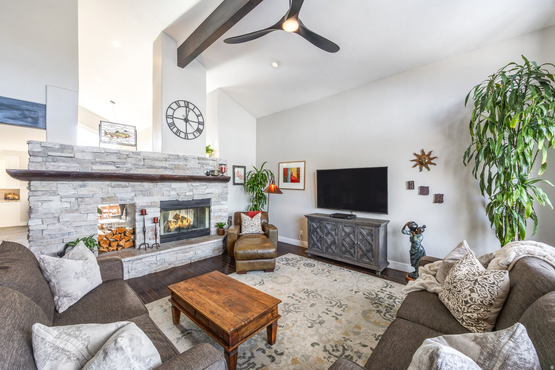 TRAILSIDE PARK - Residential