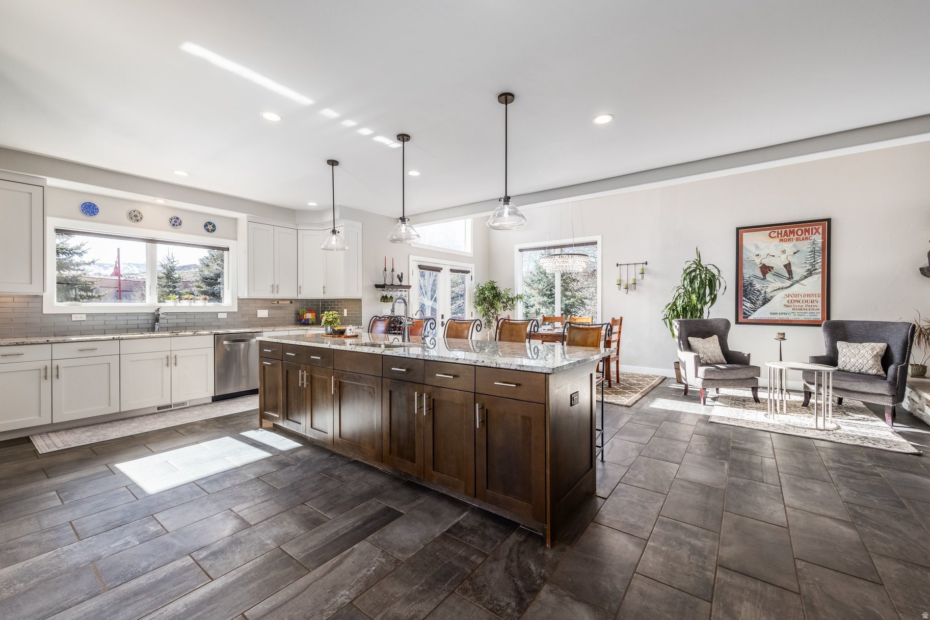 TRAILSIDE PARK - Residential