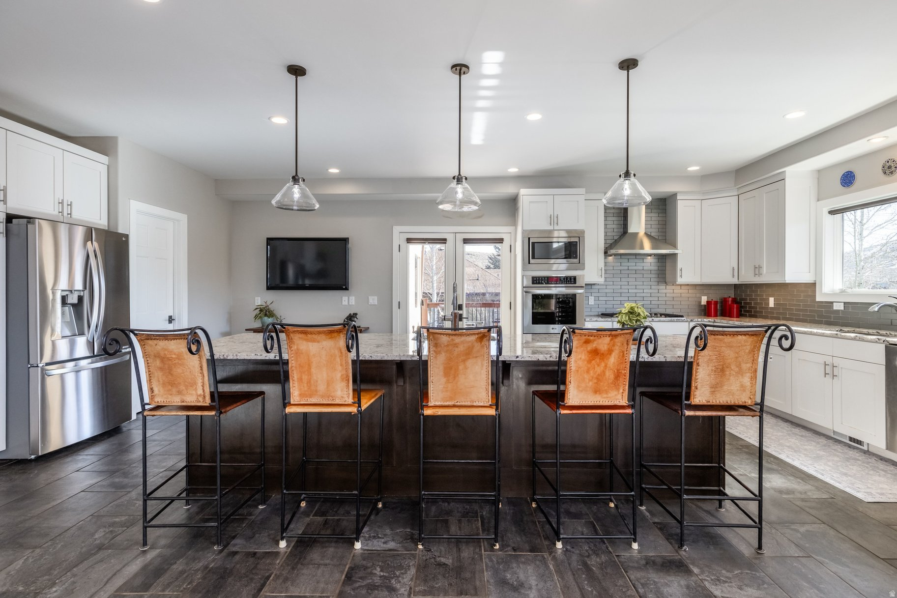 TRAILSIDE PARK - Residential