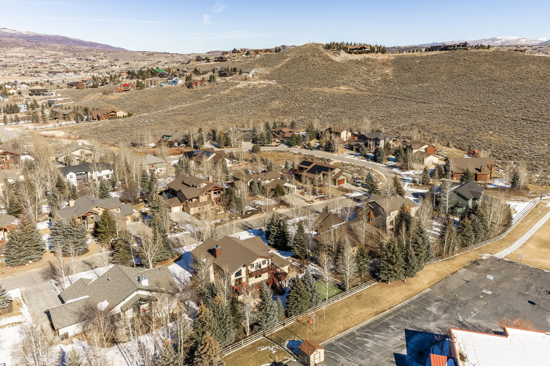 TRAILSIDE PARK - Residential