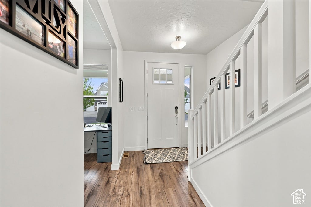Photo of 972 S VINE ST, Mapleton, UT 84664 (MLS # 2188843)