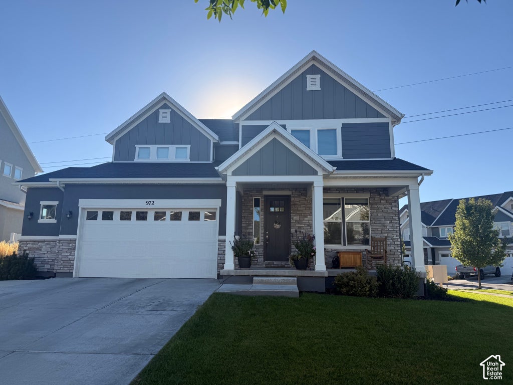 Photo of 972 S VINE ST, Mapleton, UT 84664 (MLS # 2188843)