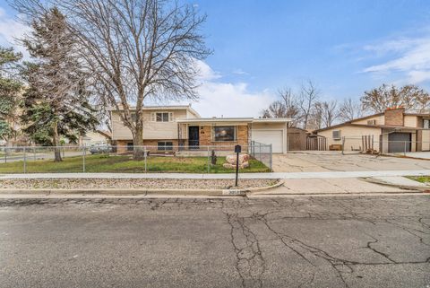 Tiny photo for 3052 S CORTNEY DR, West Valley City, UT 84120 (MLS # 2141599)
