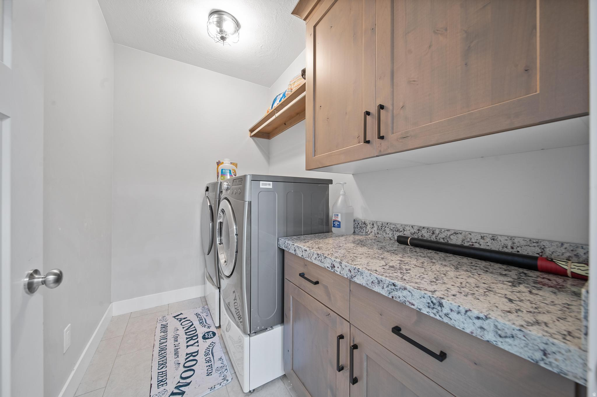 BRIDLE WALK - Residential