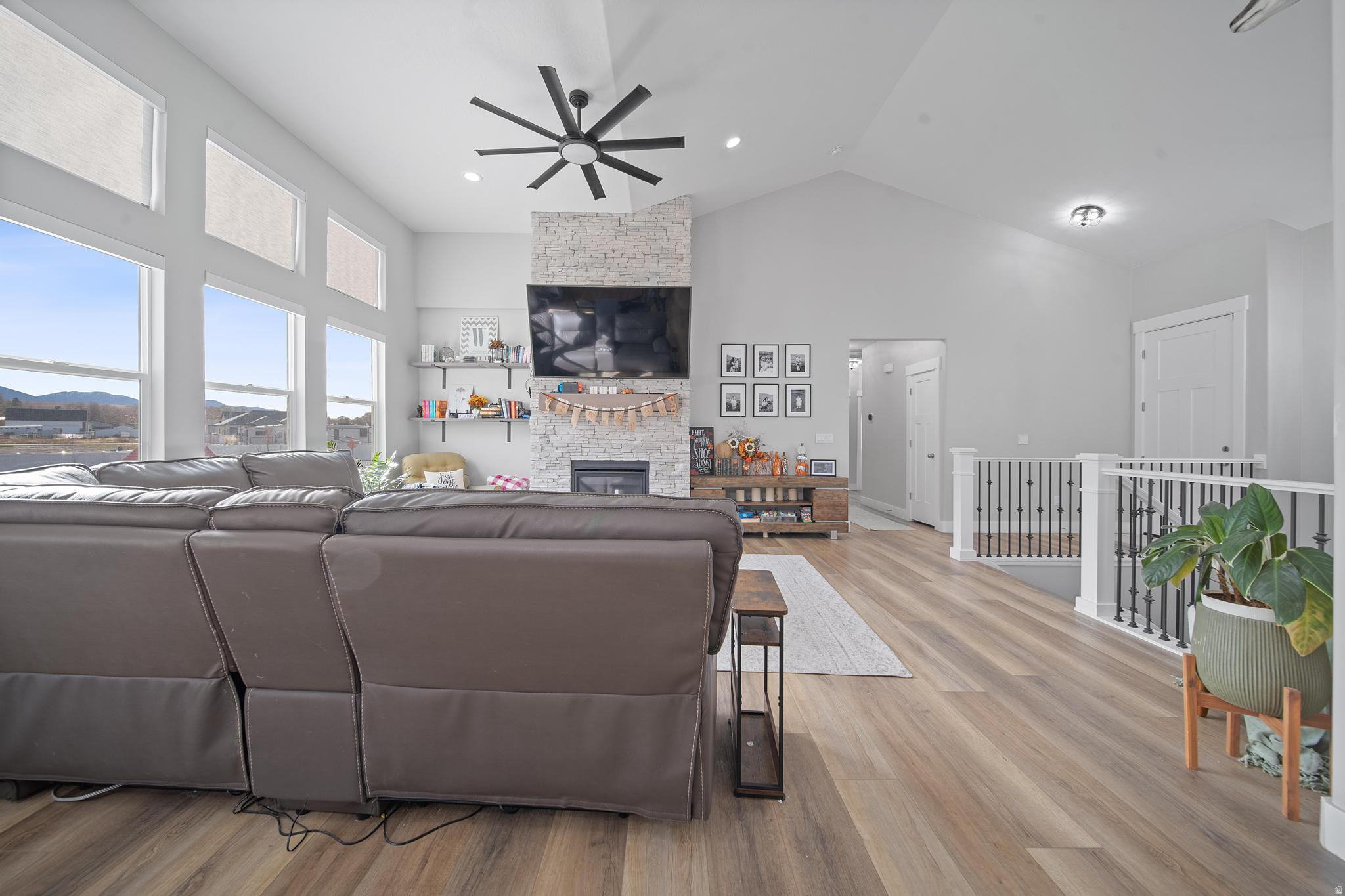 BRIDLE WALK - Residential