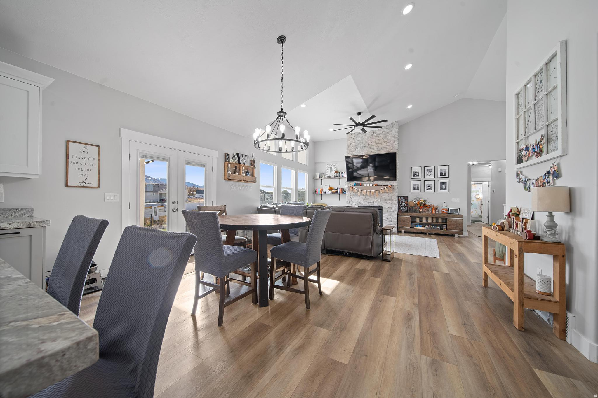 BRIDLE WALK - Residential