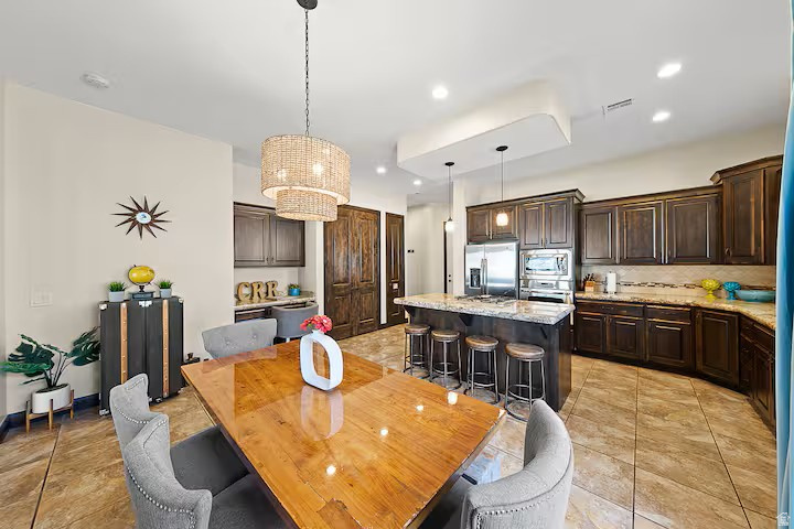 CORAL RIDGE TOWNHOMES PH 2 - Residential