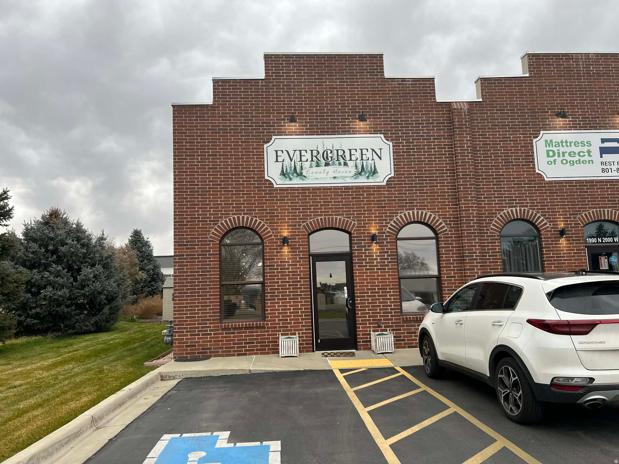 FARR WEST CENTER - Commercial Lease