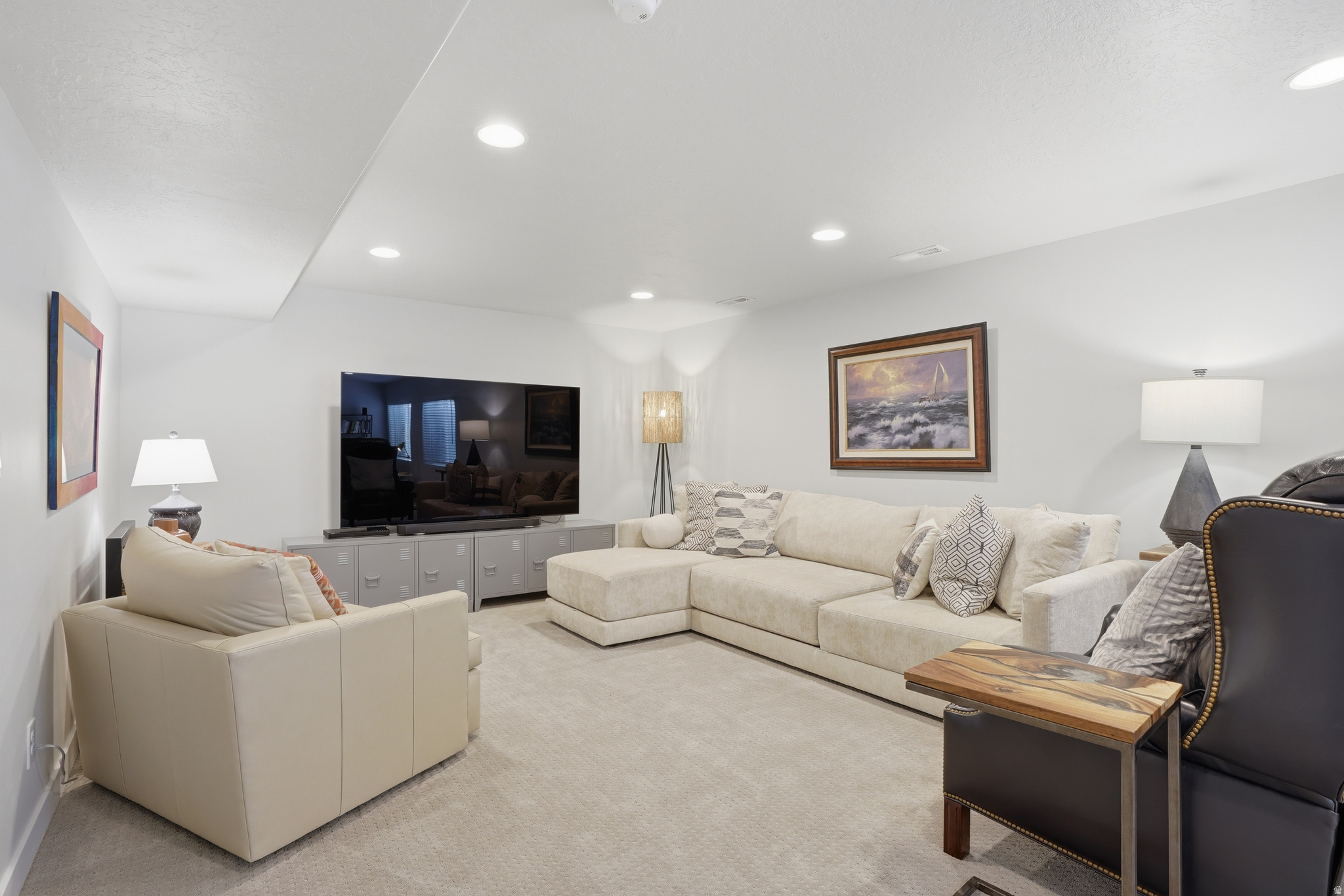 DAYBREAK - Residential