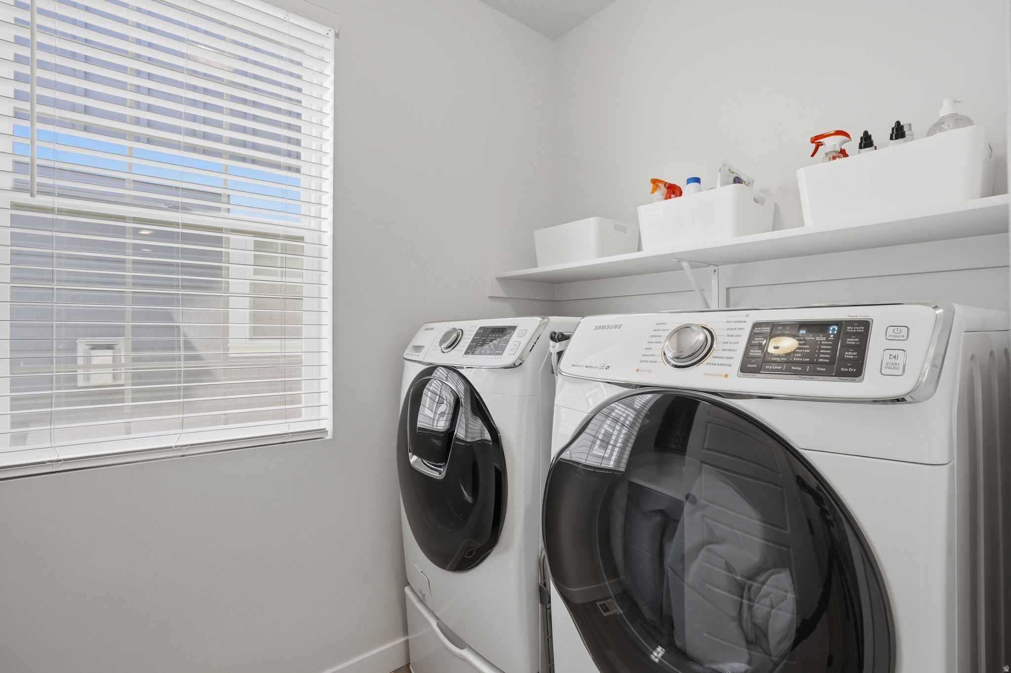 DAYBREAK - Residential