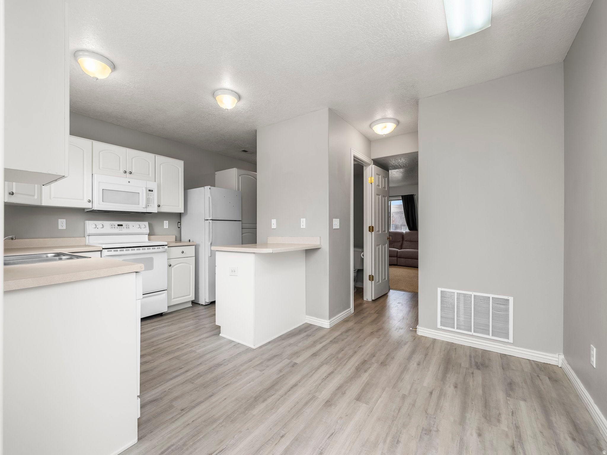 369 NORTH MAIN - Residential