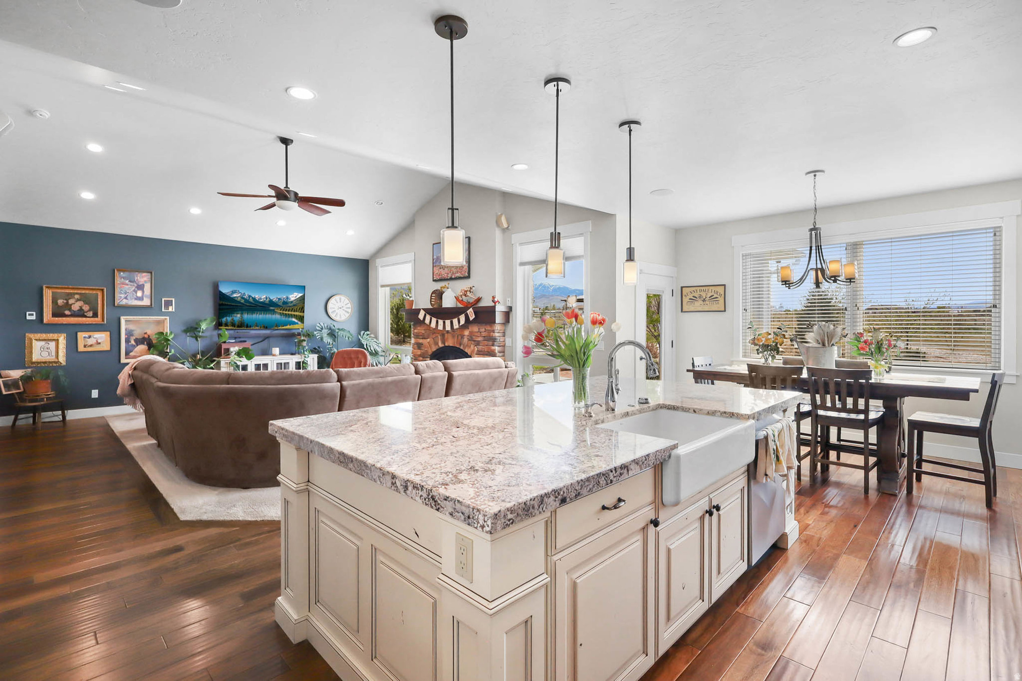 BROOKFIELD ESTATES - Residential