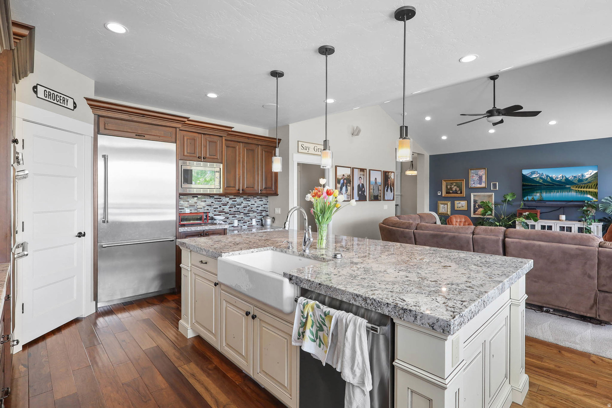 BROOKFIELD ESTATES - Residential