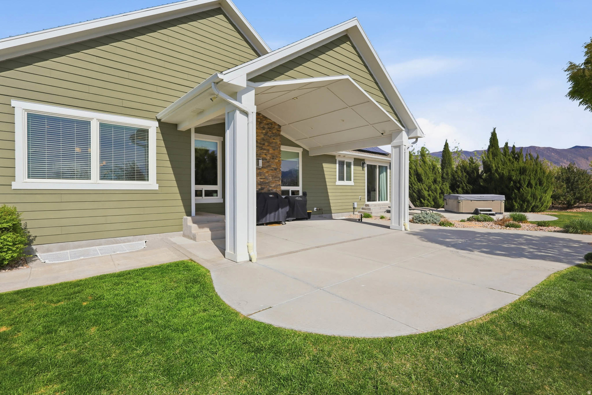 BROOKFIELD ESTATES - Residential