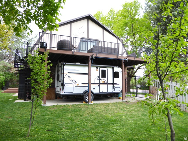 MOUNT LOGAN - Residential