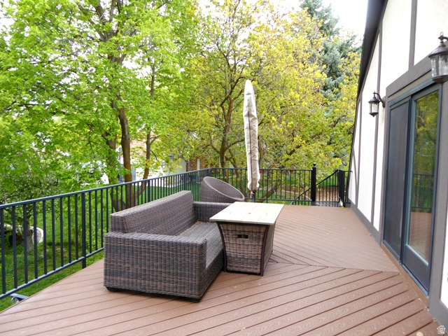 MOUNT LOGAN - Residential