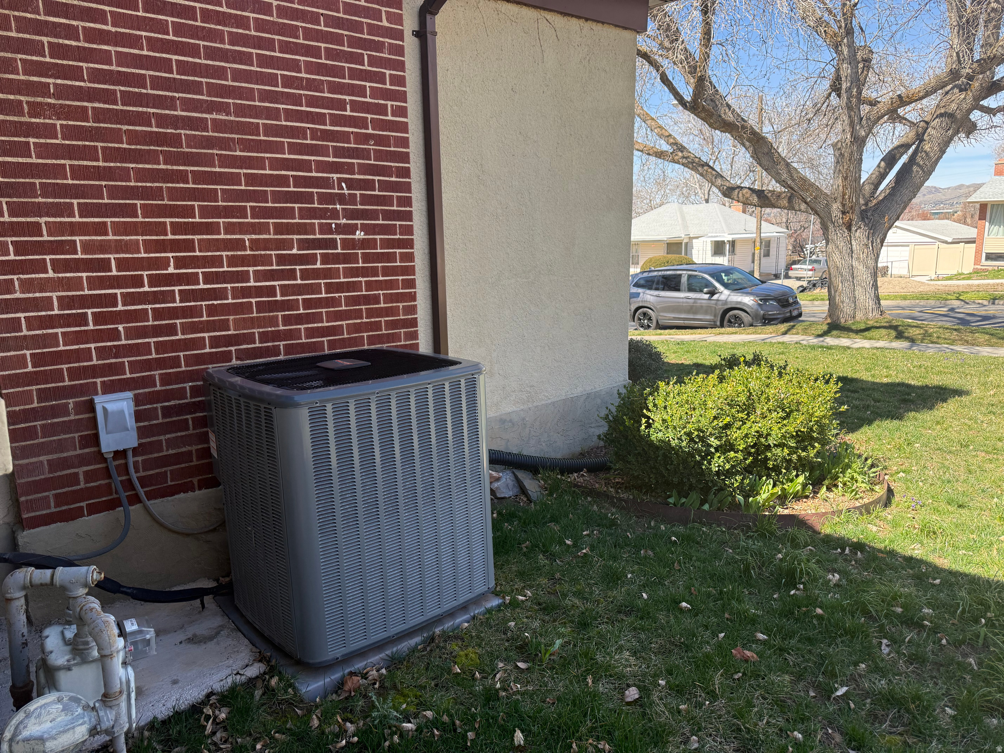 COUNTRY CLUB HEIGHTS - Residential