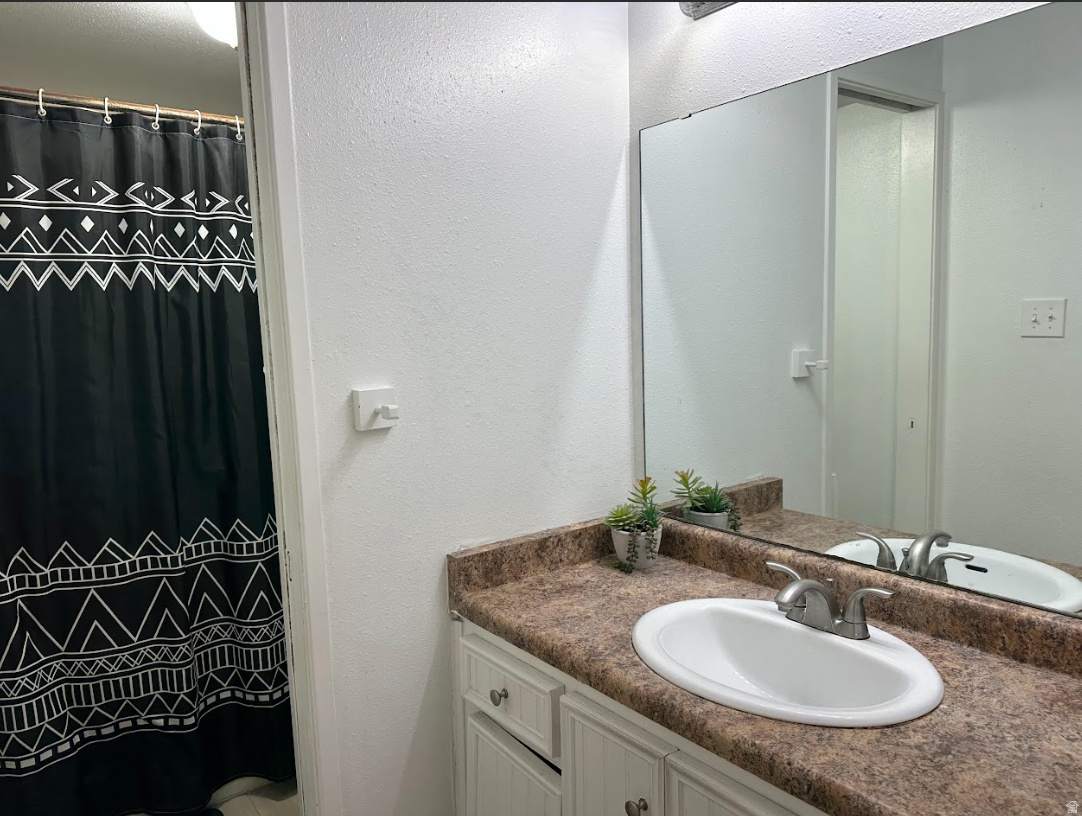 VILLAGE II - Residential