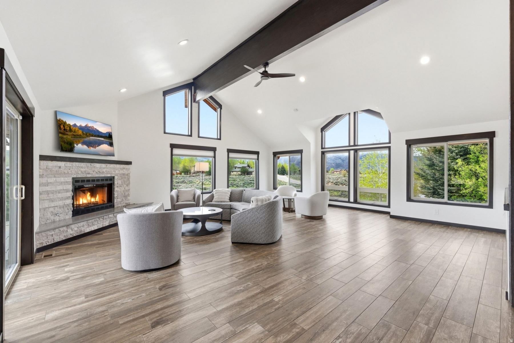 HIGHLAND ESTATES - Residential