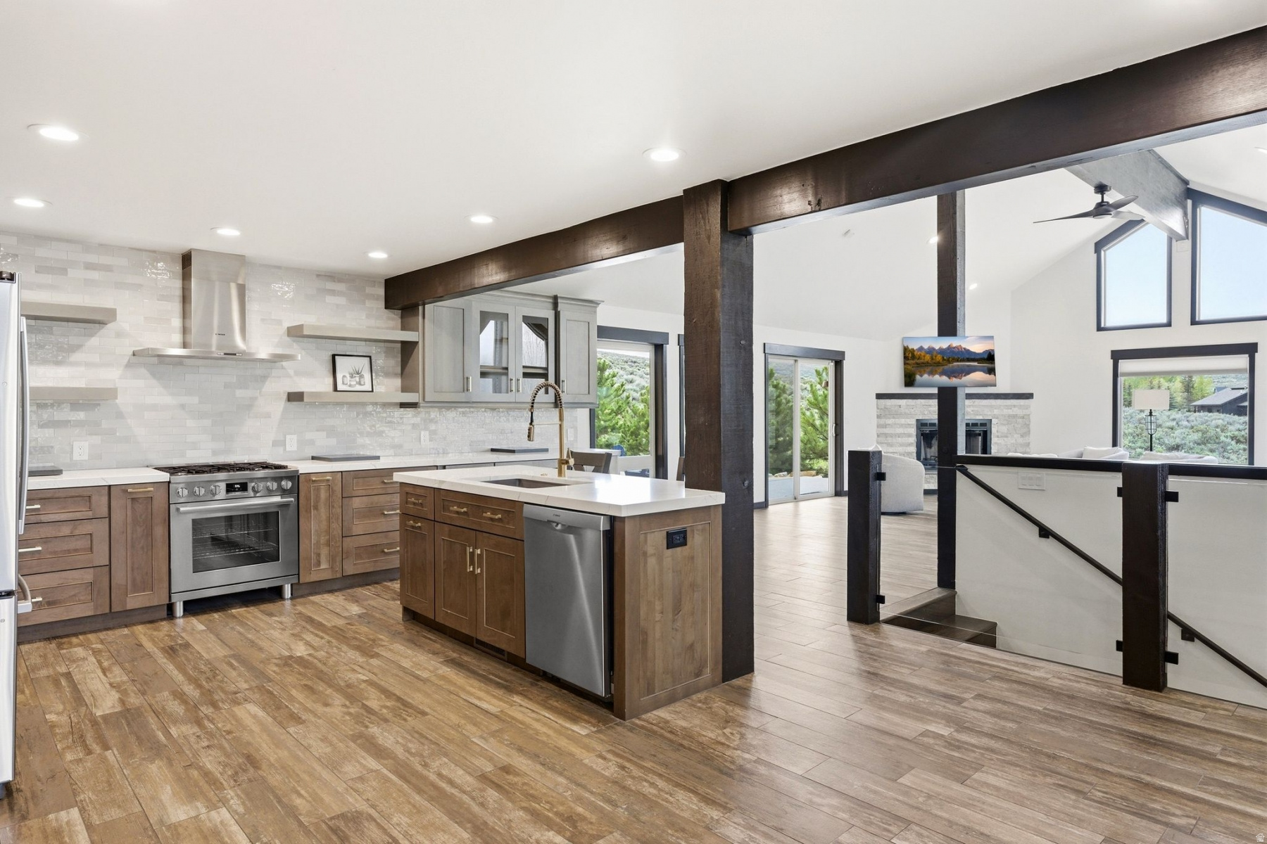 HIGHLAND ESTATES - Residential