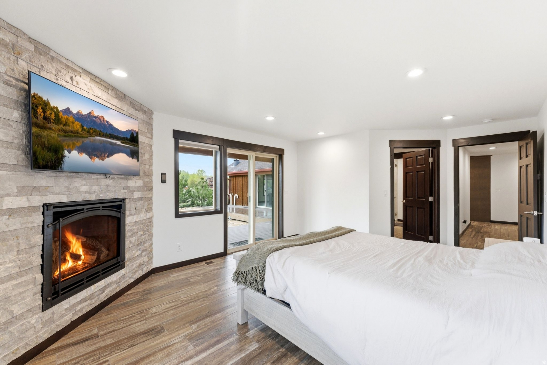 HIGHLAND ESTATES - Residential